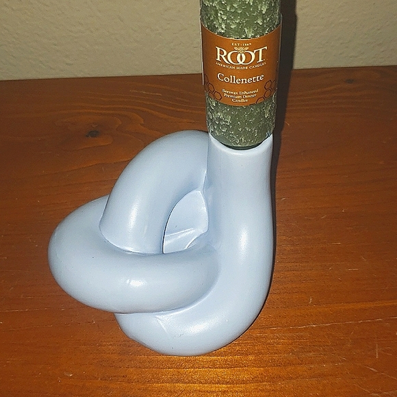 Vintage Ceramic Knot Candle Holder - Picture 10 of 10